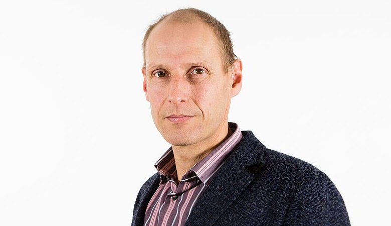 Das Stipendium ist nach dem katholischen Journalisten Georg Walser (1969-2020) benannt. Er beschäftigte sich zeit seines Lebens beruflich beim Michaelsbund und ehrenamtlich mit vergessenen Gegegnerinnen und Gegnern des Nationalsozialismus.