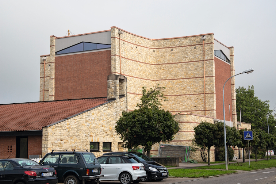 Außenansicht der gesuchten Kirche 