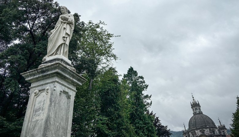Statue des heiligen Ignatius in Loyola.