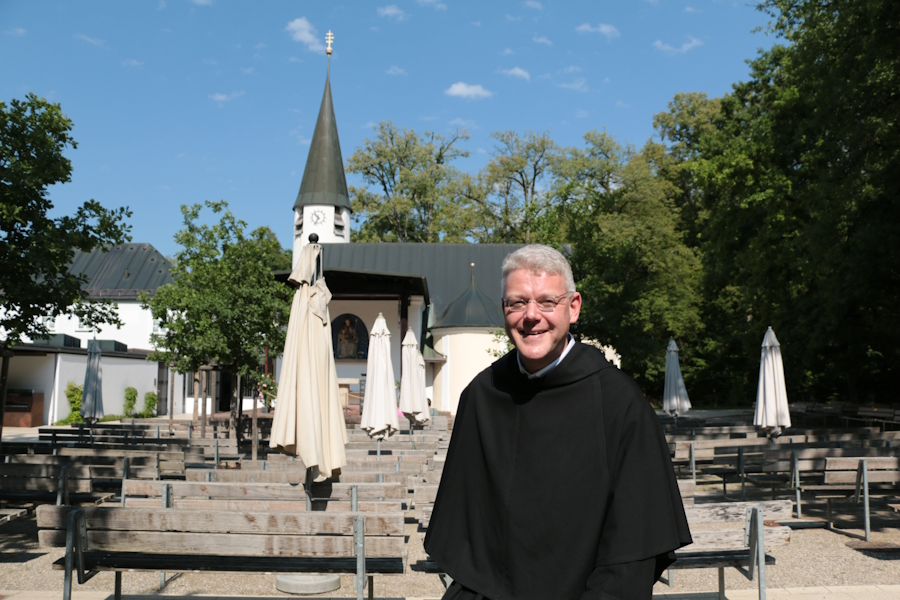 Pater Christian Rentsch leitet das Augustinerkloster Maria Eich in Planegg südwestlich von München. Er kennt Papst Leo XIV. aus dessen Zeit als Generalprior der Augustiner. Am 28. August ist der Gedenktag ihres Ordensvaters, des heiligen Augustinus.
