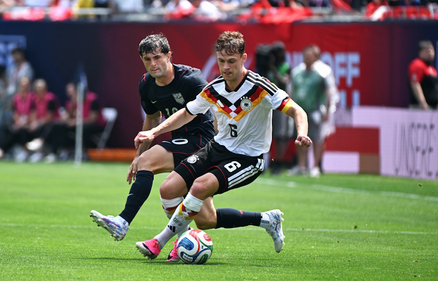 Die Fußballweltmeisterschaft der Männer findet in diesem Jahr zum ersten in drei Ländern statt: den USA, Mexiko und Kanada. 