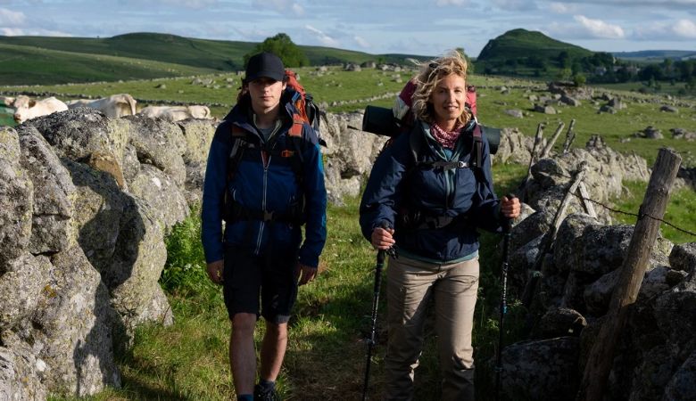 Camino-Therapie: Vor allem die Chemie zwischen Alexandra Lamy als Fred und Julien Le Berre als Adam überzeugt.