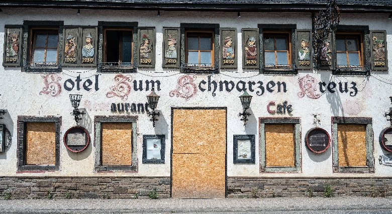 Leerstehendes Hotel in Altenahr fünf Jahre nach der Flut.