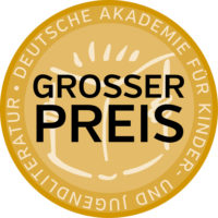 Logo der Deutschen Akademie für Kinder- und Jugendliteratur, runder goldener Hintergrund mit der Aufschrift 